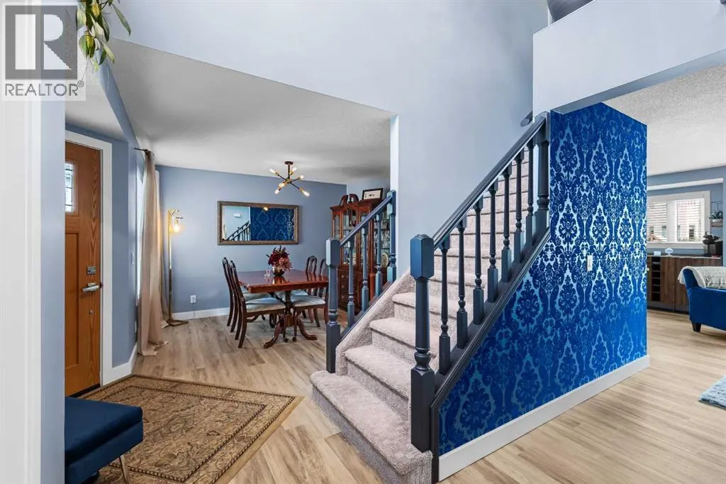 92 Tuscany Way NW