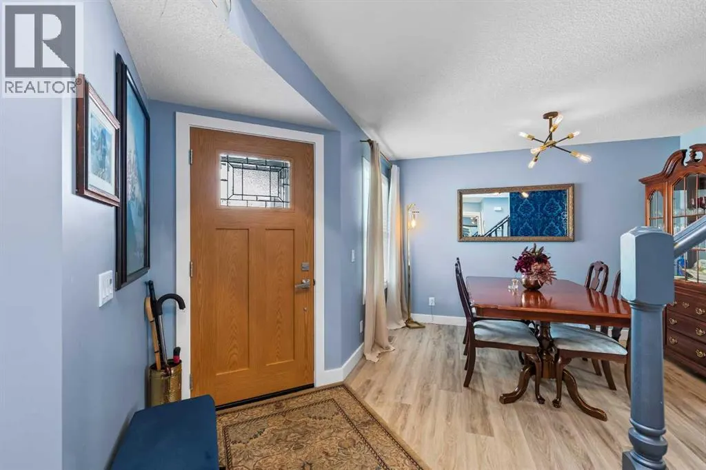 92 Tuscany Way NW
