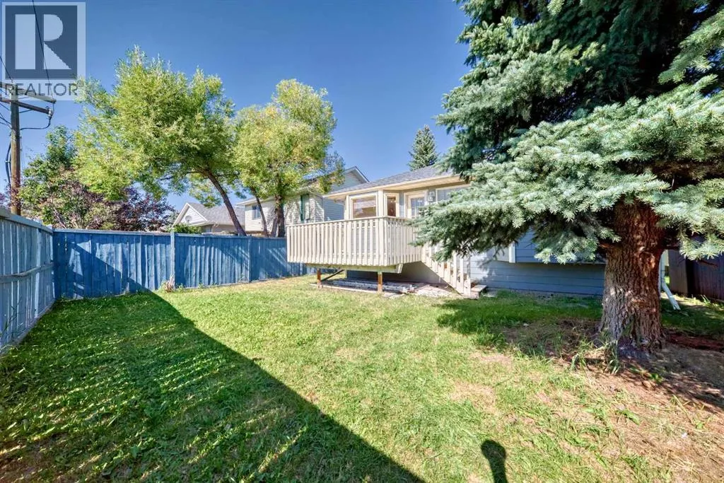 247 SHAWINIGAN Drive SW