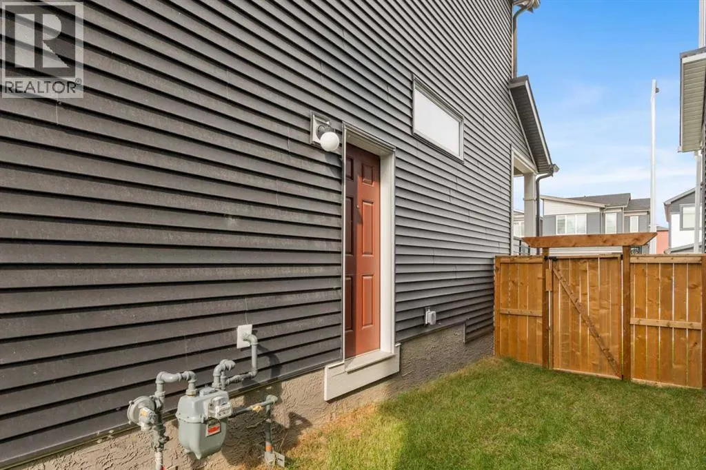 261 Walcrest Way SE