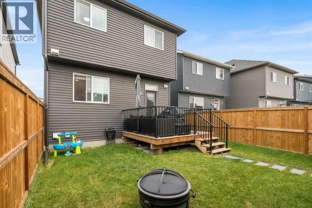 261 Walcrest Way SE