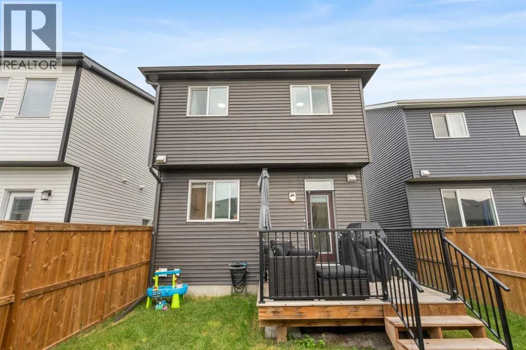 261 Walcrest Way SE