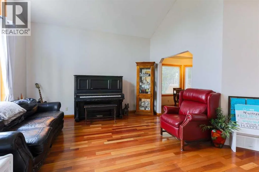 1118 Maple Avenue