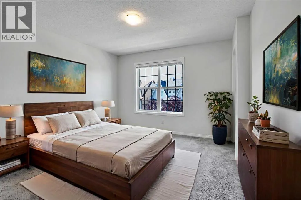 221 Elgin Meadows Park SE