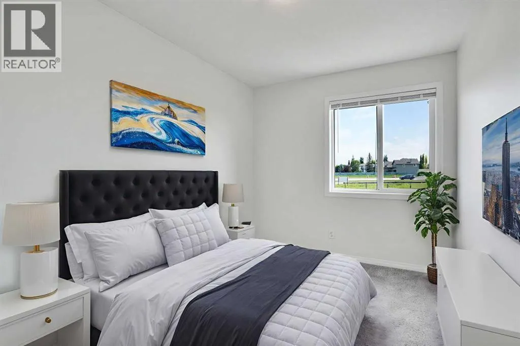 221 Elgin Meadows Park SE