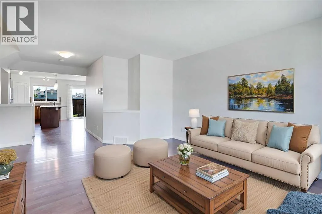 221 Elgin Meadows Park SE
