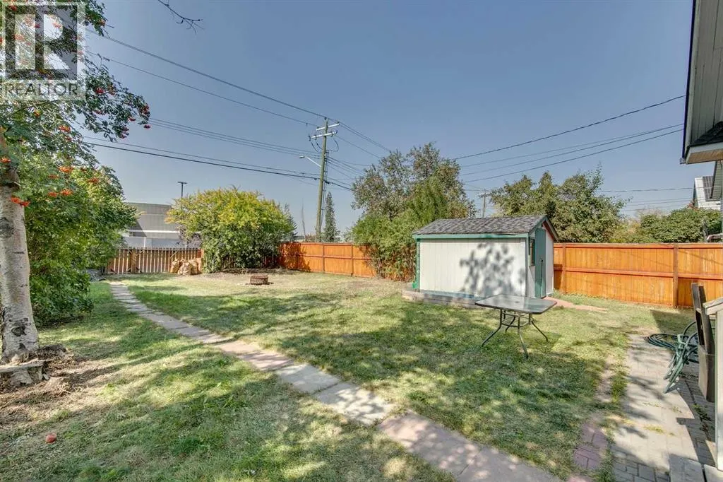 2327 15A Street SE