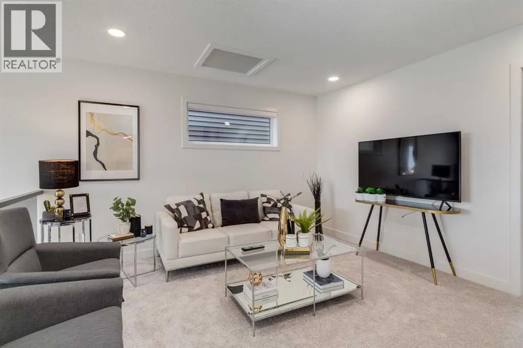 59 Heirloom Boulevard SE