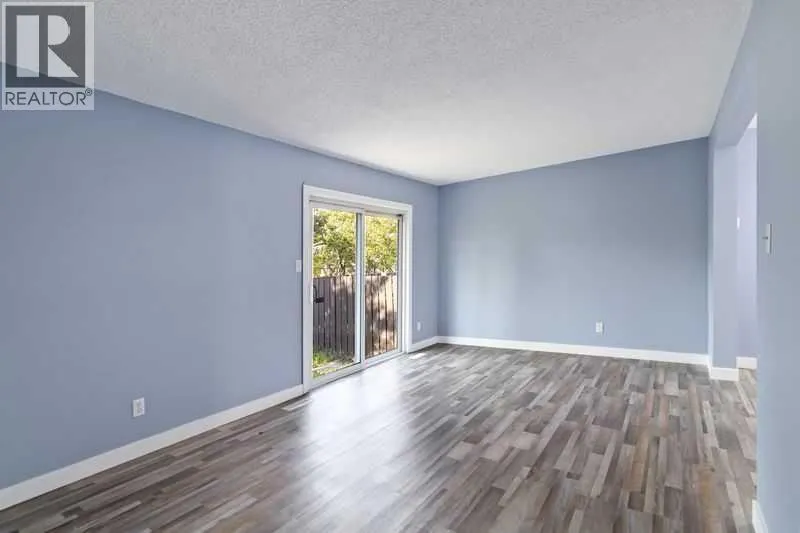 151C DICKINS Drive