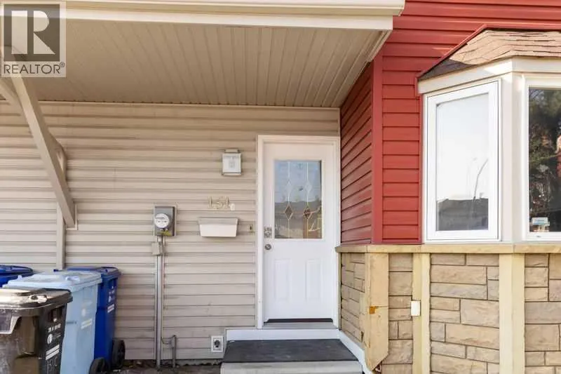151C DICKINS Drive