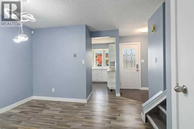 151C DICKINS Drive