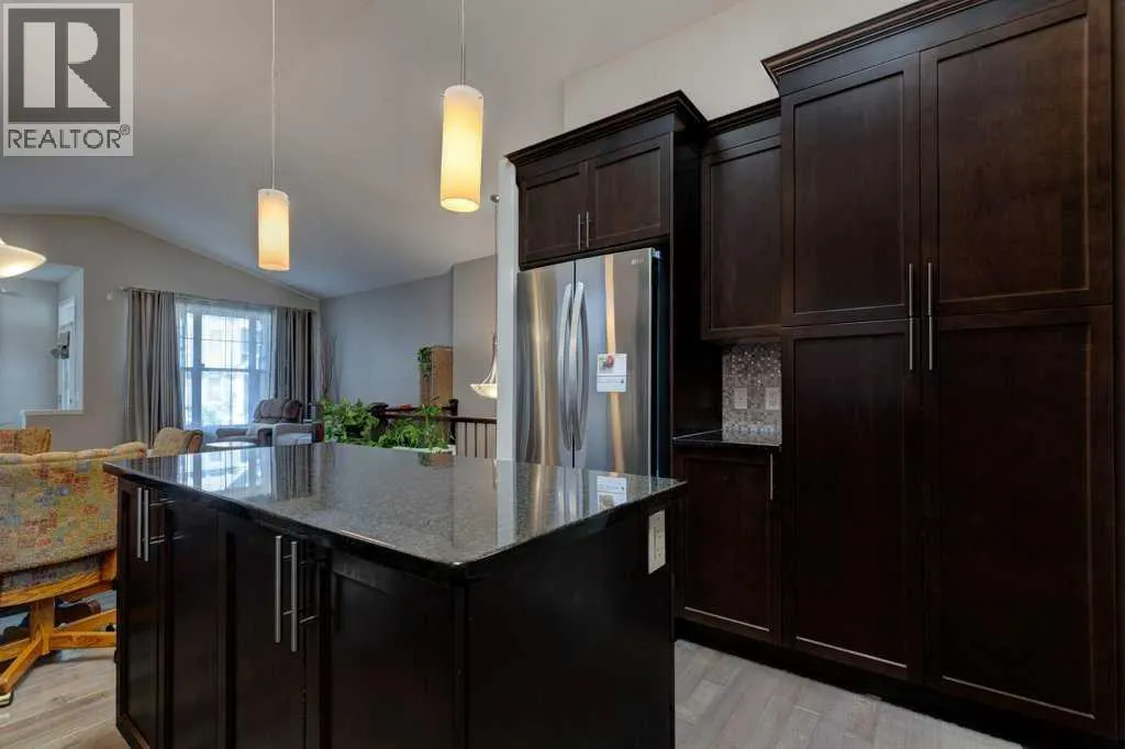 220 Cranford Crescent SE