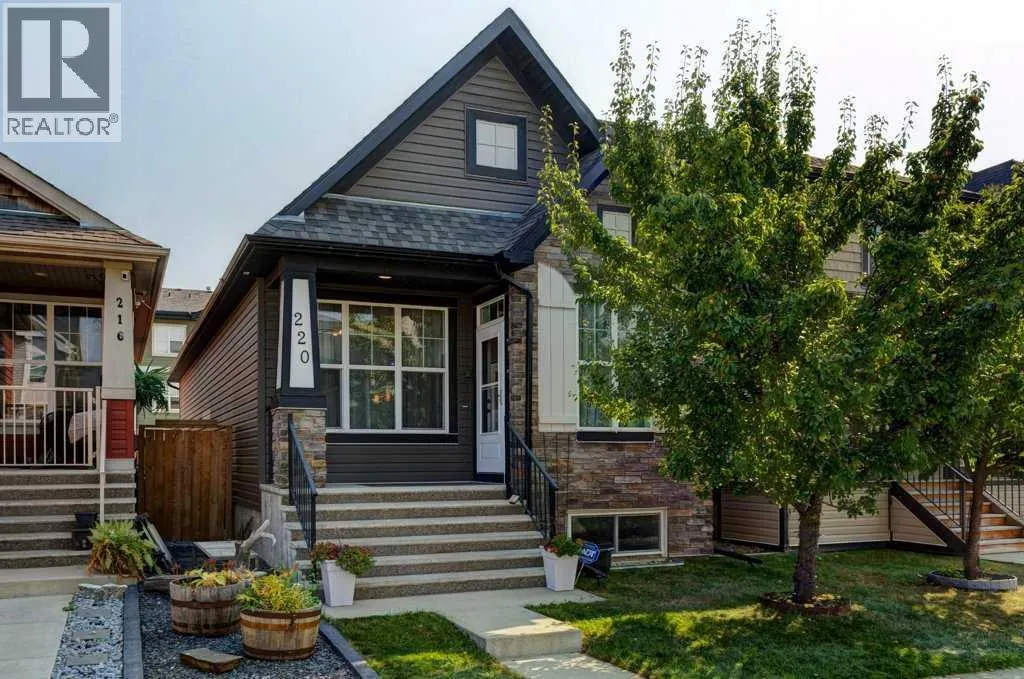 220 Cranford Crescent SE