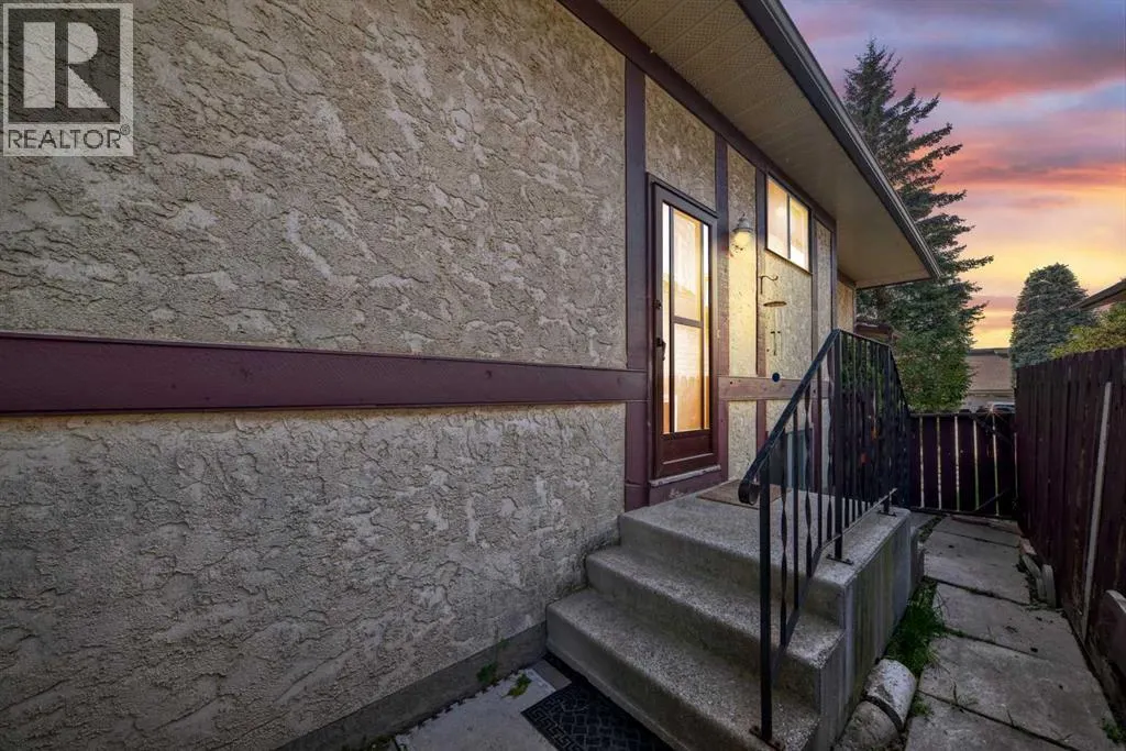 244 Flett Drive NE