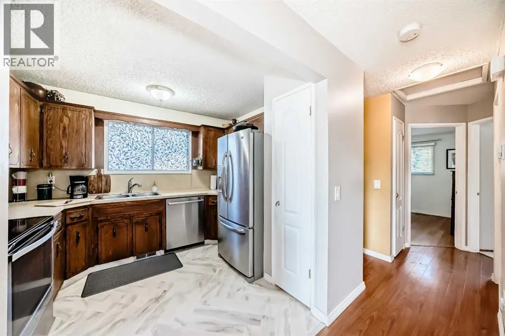 244 Flett Drive NE