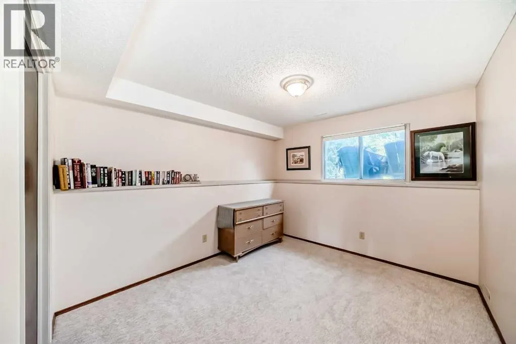 244 Flett Drive NE