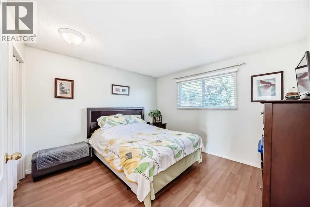 244 Flett Drive NE