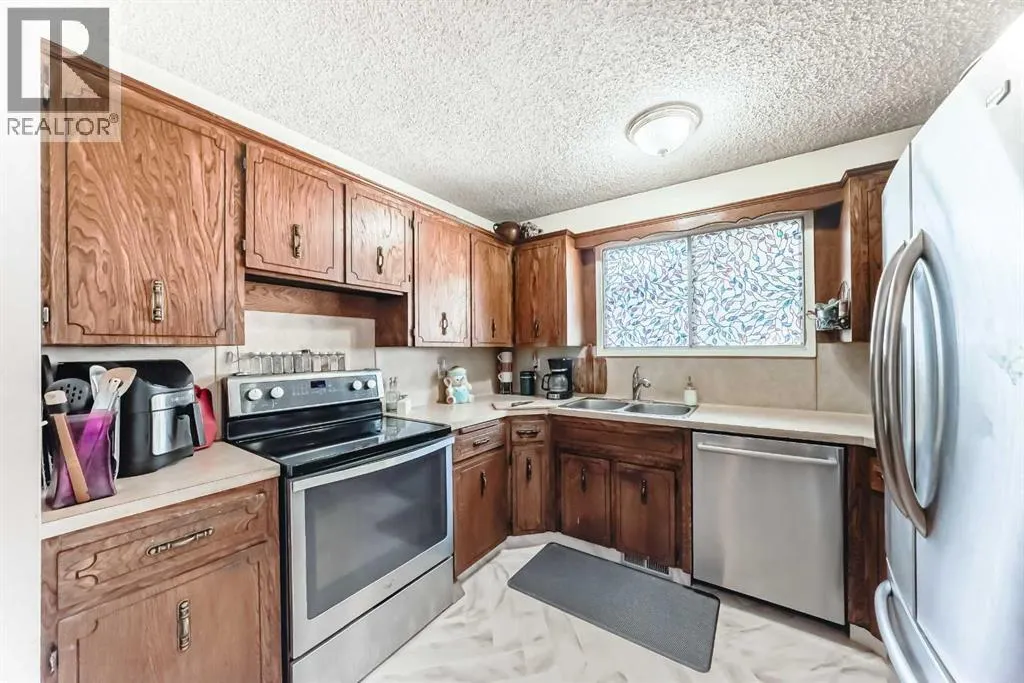 244 Flett Drive NE