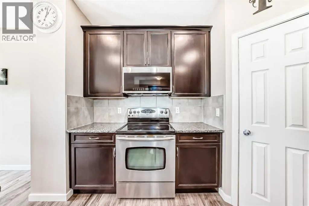 180 Kinlea Link NW