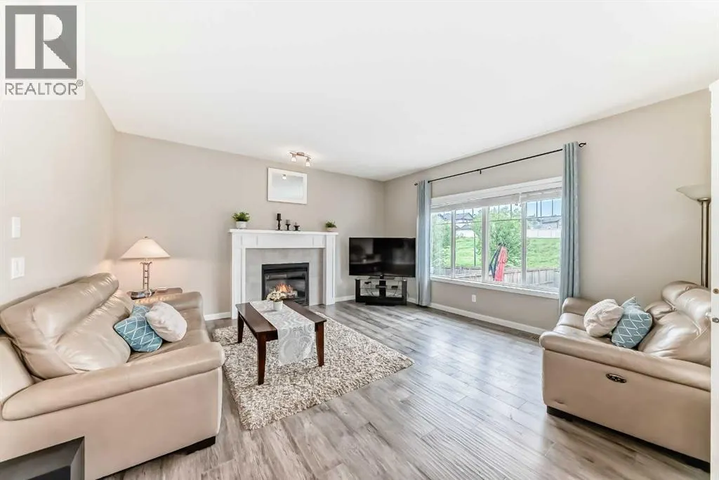 180 Kinlea Link NW