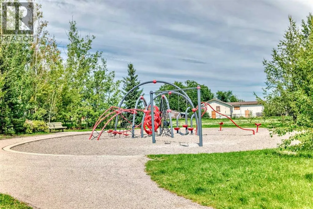 180 Kinlea Link NW