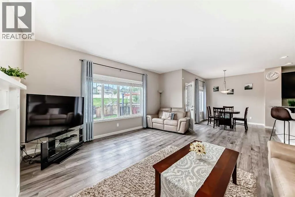 180 Kinlea Link NW