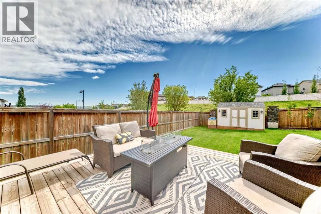 180 Kinlea Link NW