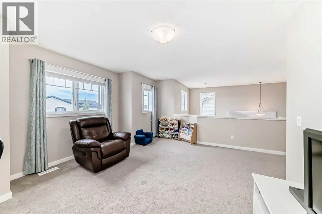 180 Kinlea Link NW