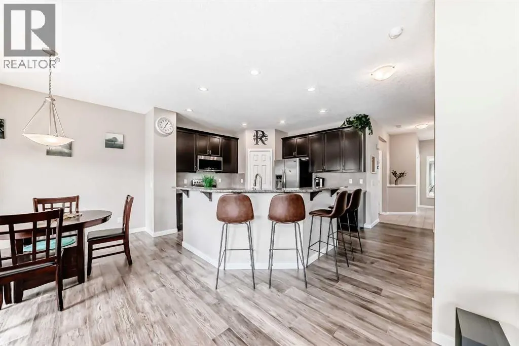 180 Kinlea Link NW
