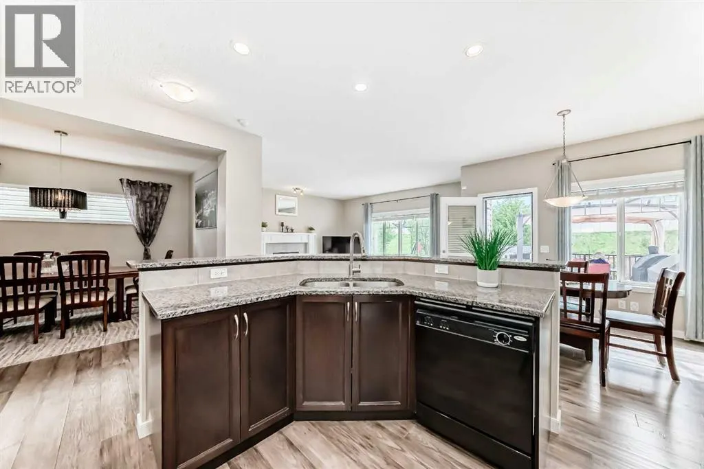 180 Kinlea Link NW