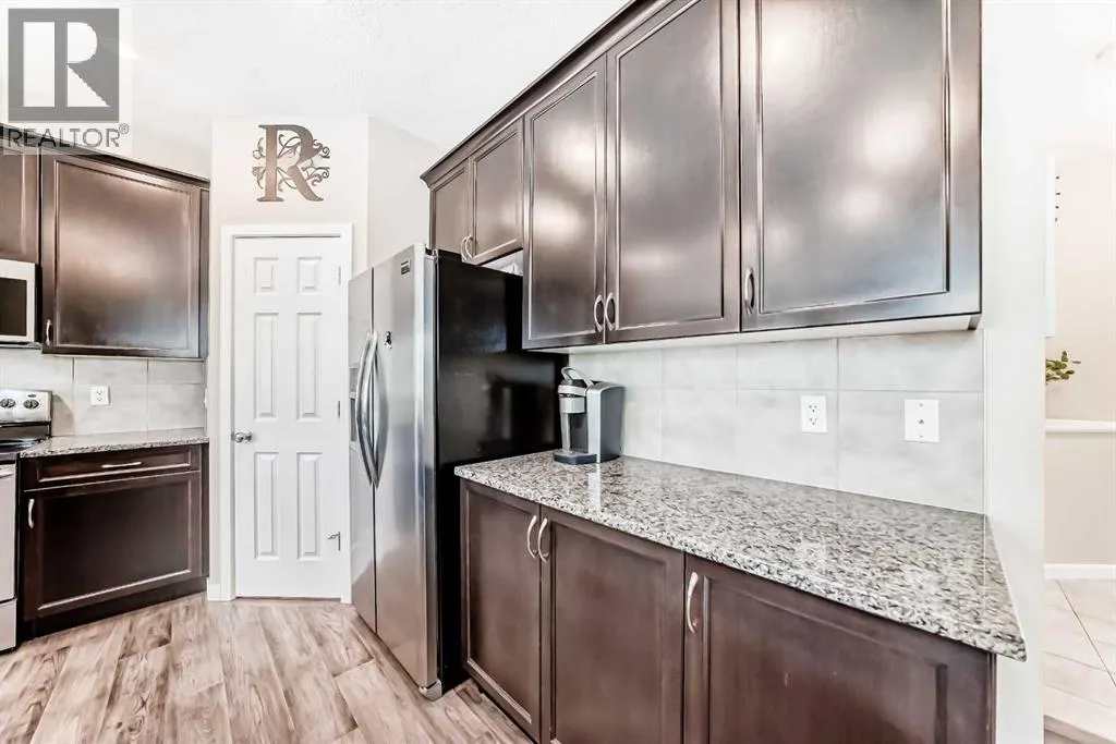 180 Kinlea Link NW