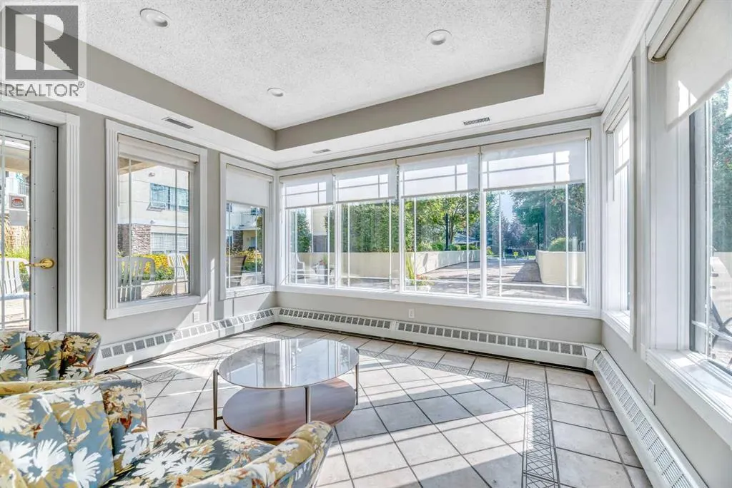 106, 2144 Paliswood Road SW