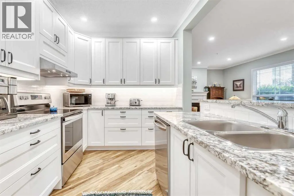 106, 2144 Paliswood Road SW