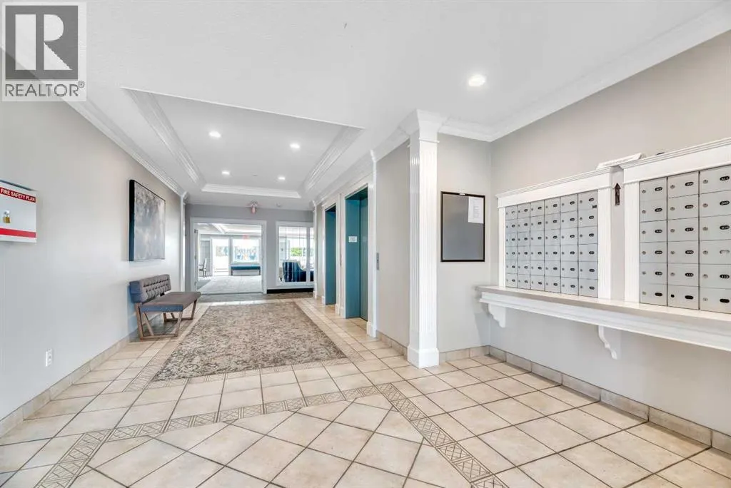 106, 2144 Paliswood Road SW