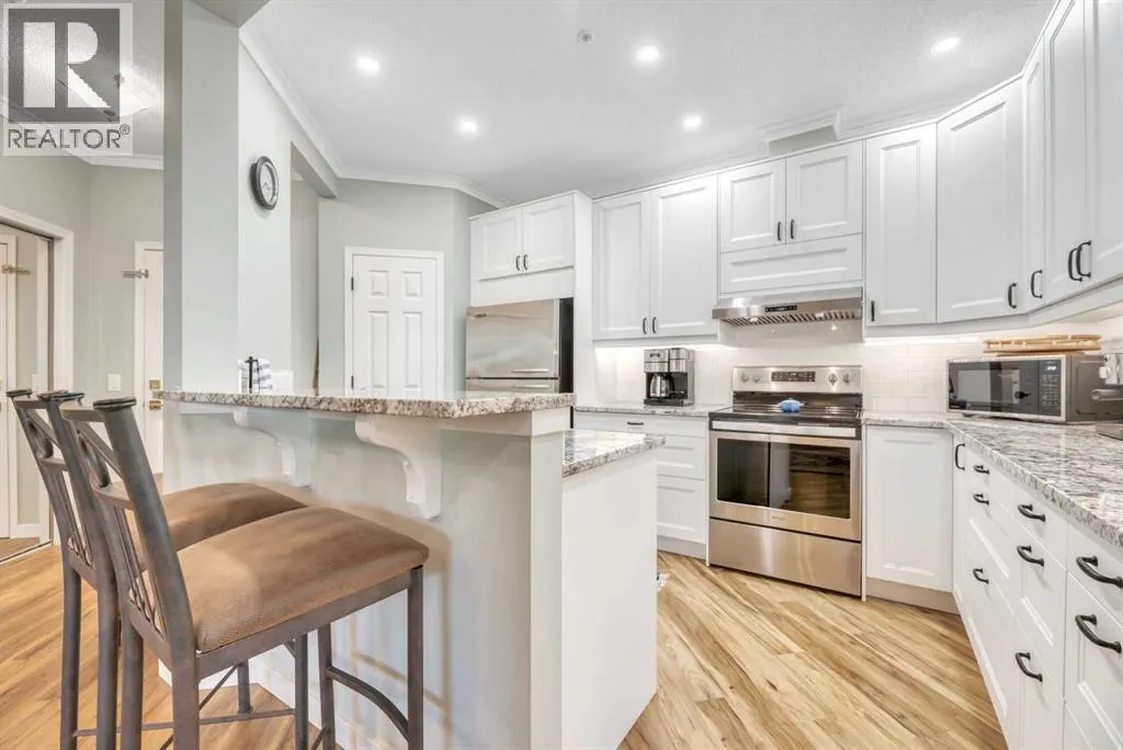 106, 2144 Paliswood Road SW