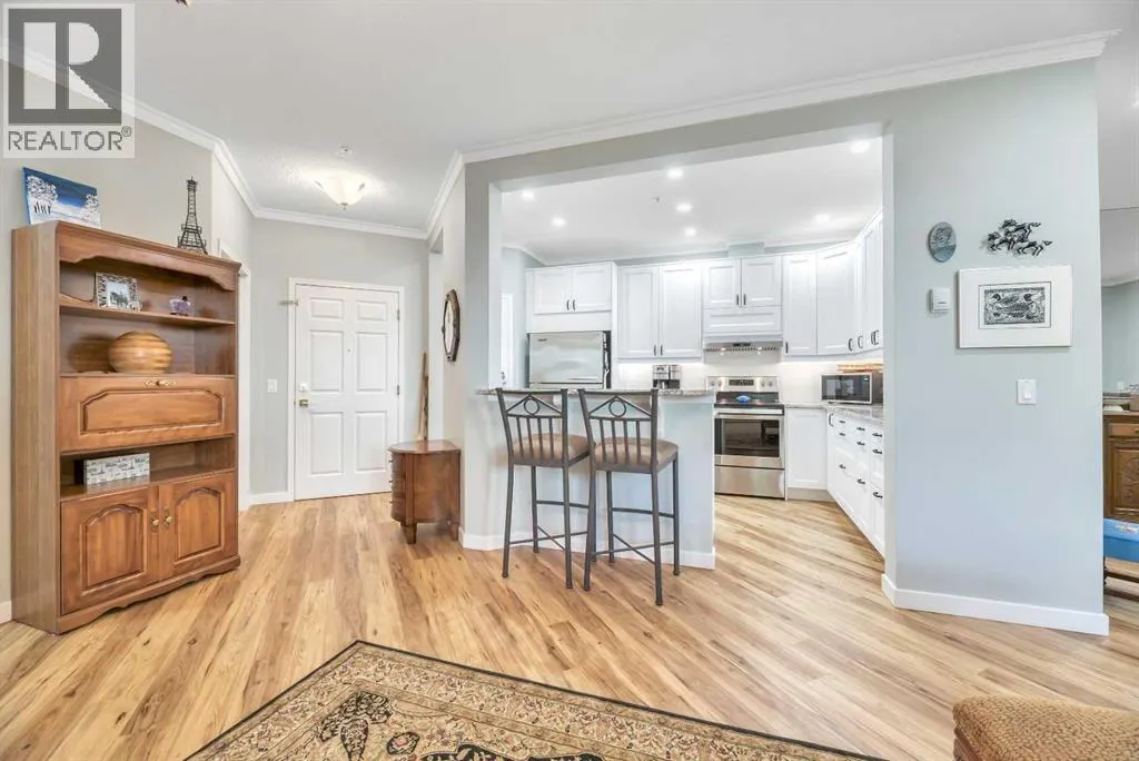 106, 2144 Paliswood Road SW