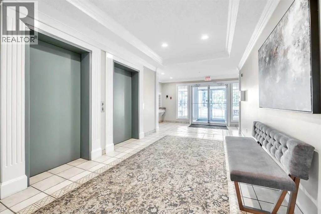 106, 2144 Paliswood Road SW
