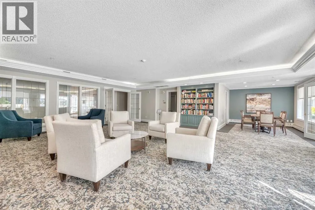 106, 2144 Paliswood Road SW