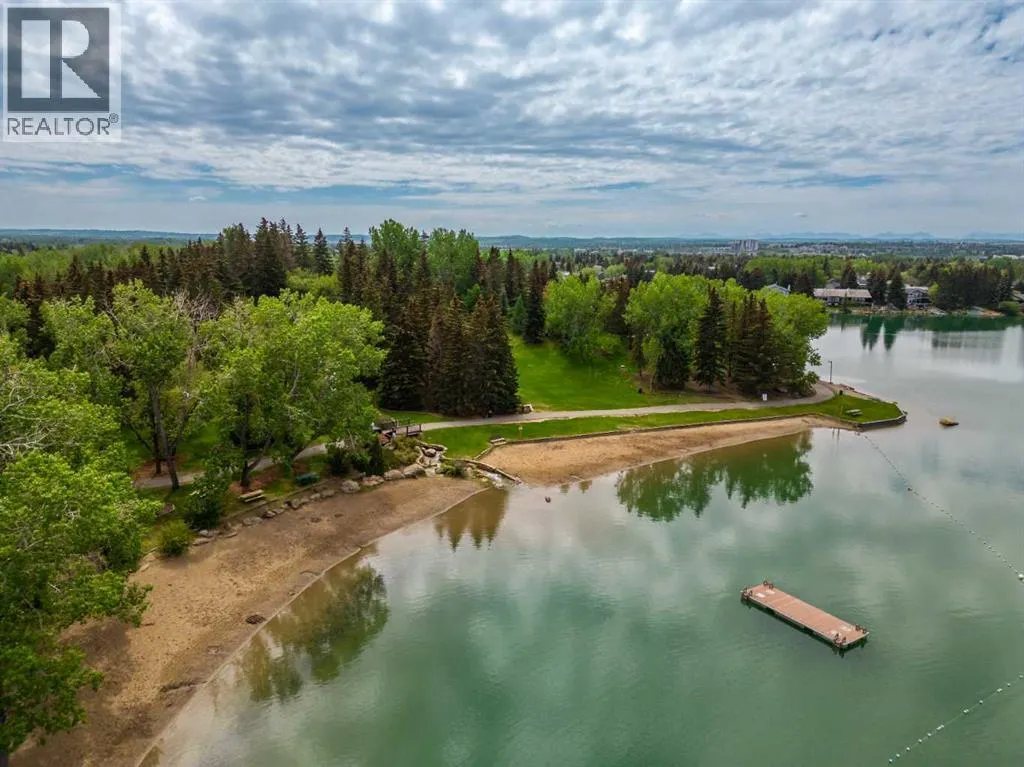 235 Lake Wapta Rise SE