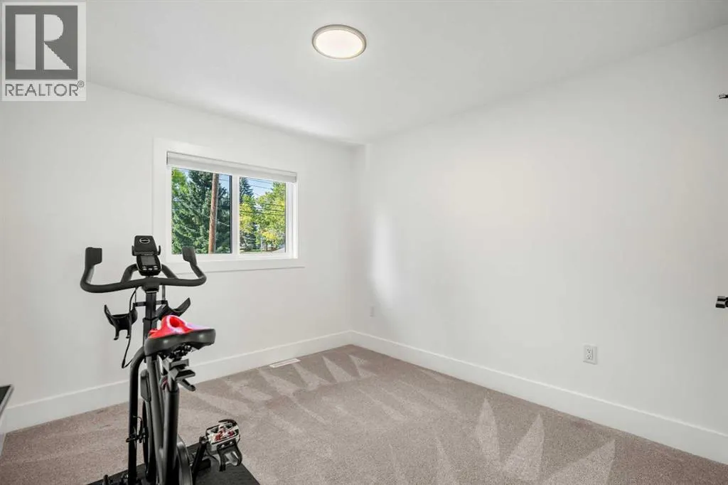 235 Lake Wapta Rise SE