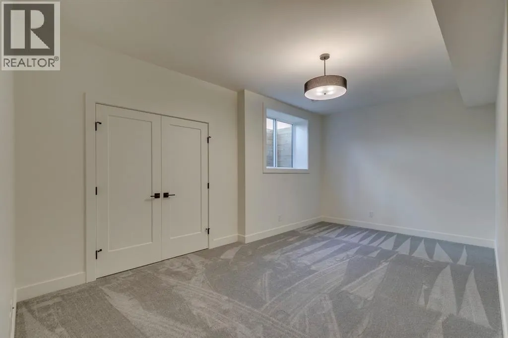 48 Elveden Park SW