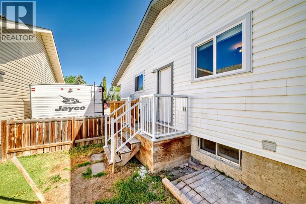 66 Eldridge Rise SE
