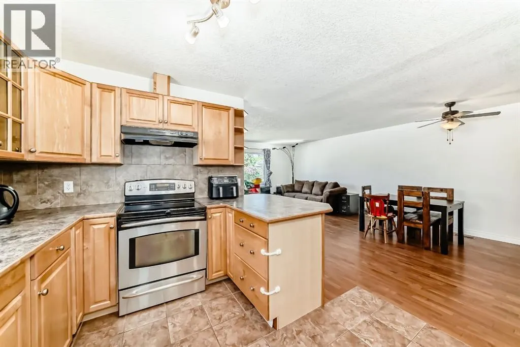 66 Eldridge Rise SE