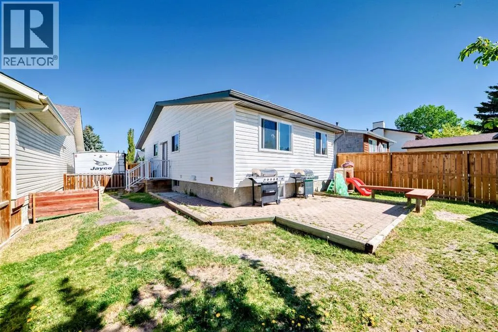 66 Eldridge Rise SE
