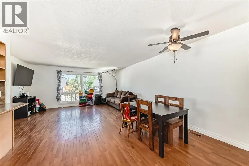 66 Eldridge Rise SE