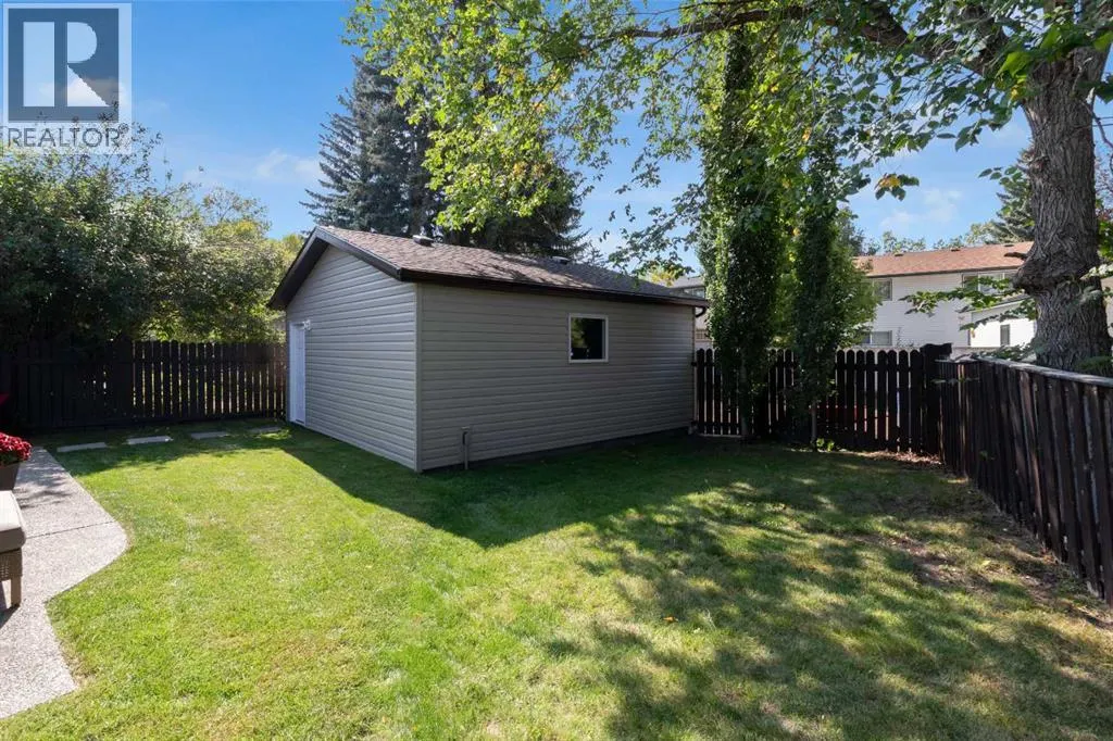 39 Midpark Close SE