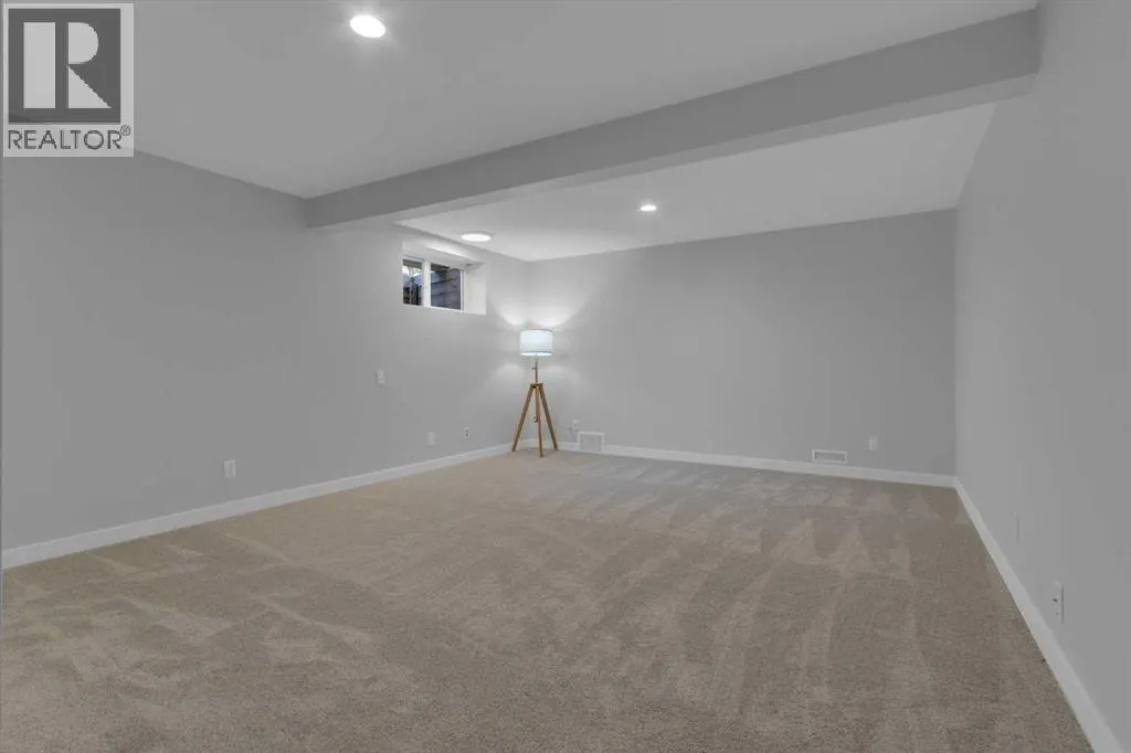 39 Midpark Close SE