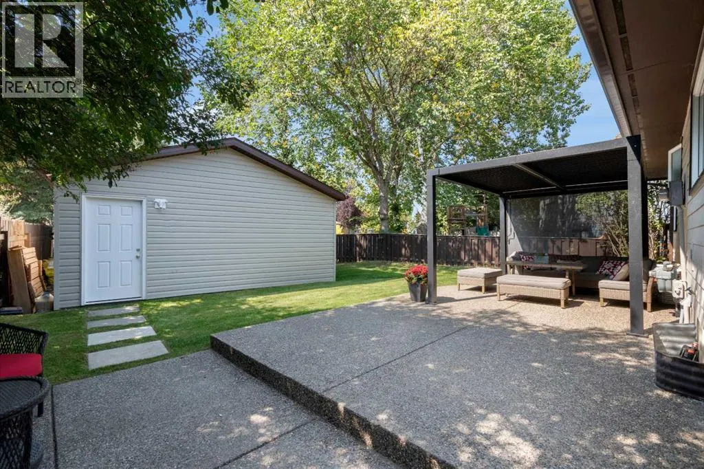 39 Midpark Close SE