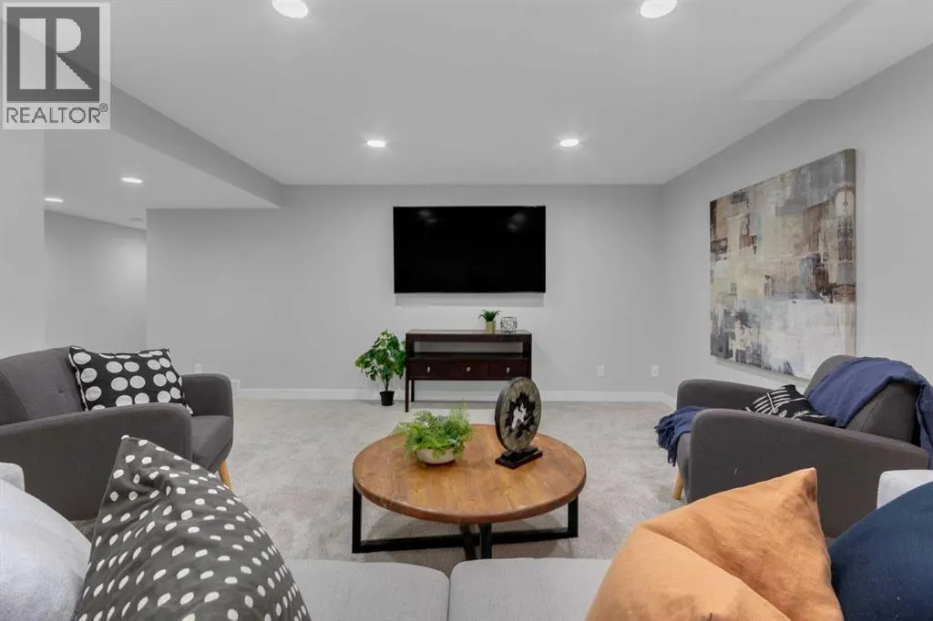 39 Midpark Close SE
