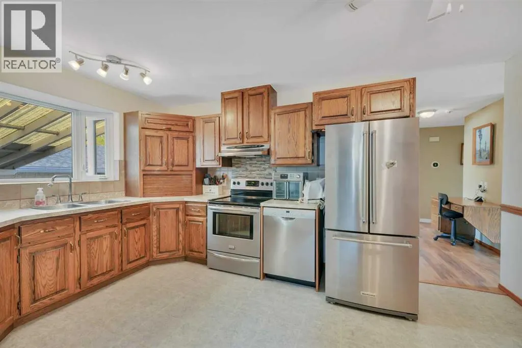 25 Odstone Green